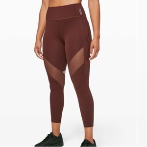 Lululemon Stronger as One Tight 25" *lululemon X Barrys
Midnight Maroon size 6